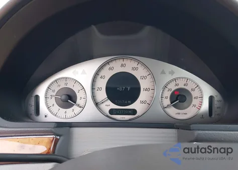 2008 Mercedes-Benz E 350 4Matic z USA, uszkodzony, nr VIN WDBUF87X08B212011